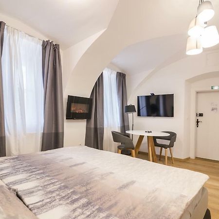 St. Marks Apartment 2 ซาเกร็บ ภายนอก รูปภาพ