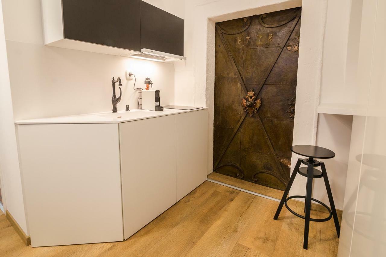 St. Marks Apartment 2 ซาเกร็บ ภายนอก รูปภาพ